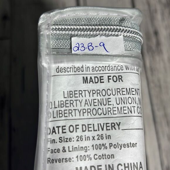 Wamsutta Euro Sham New With Tags 26” X 26” - Picture 5 of 5